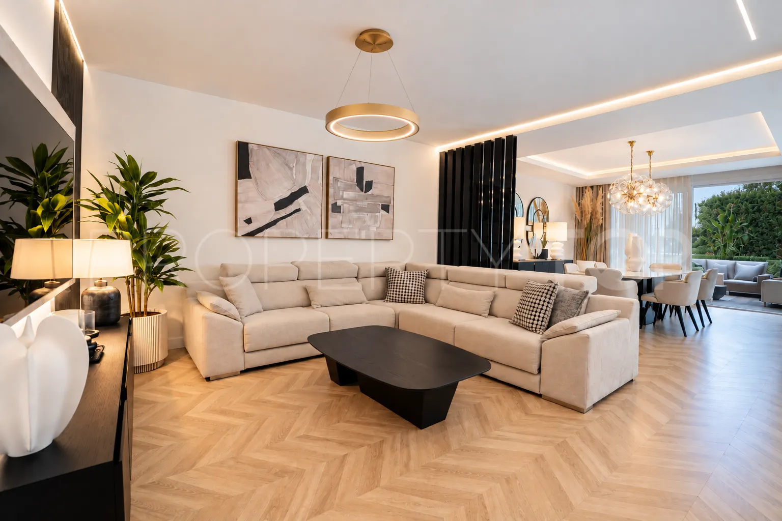 Apartamento planta baja en venta en Nueva Andalucia