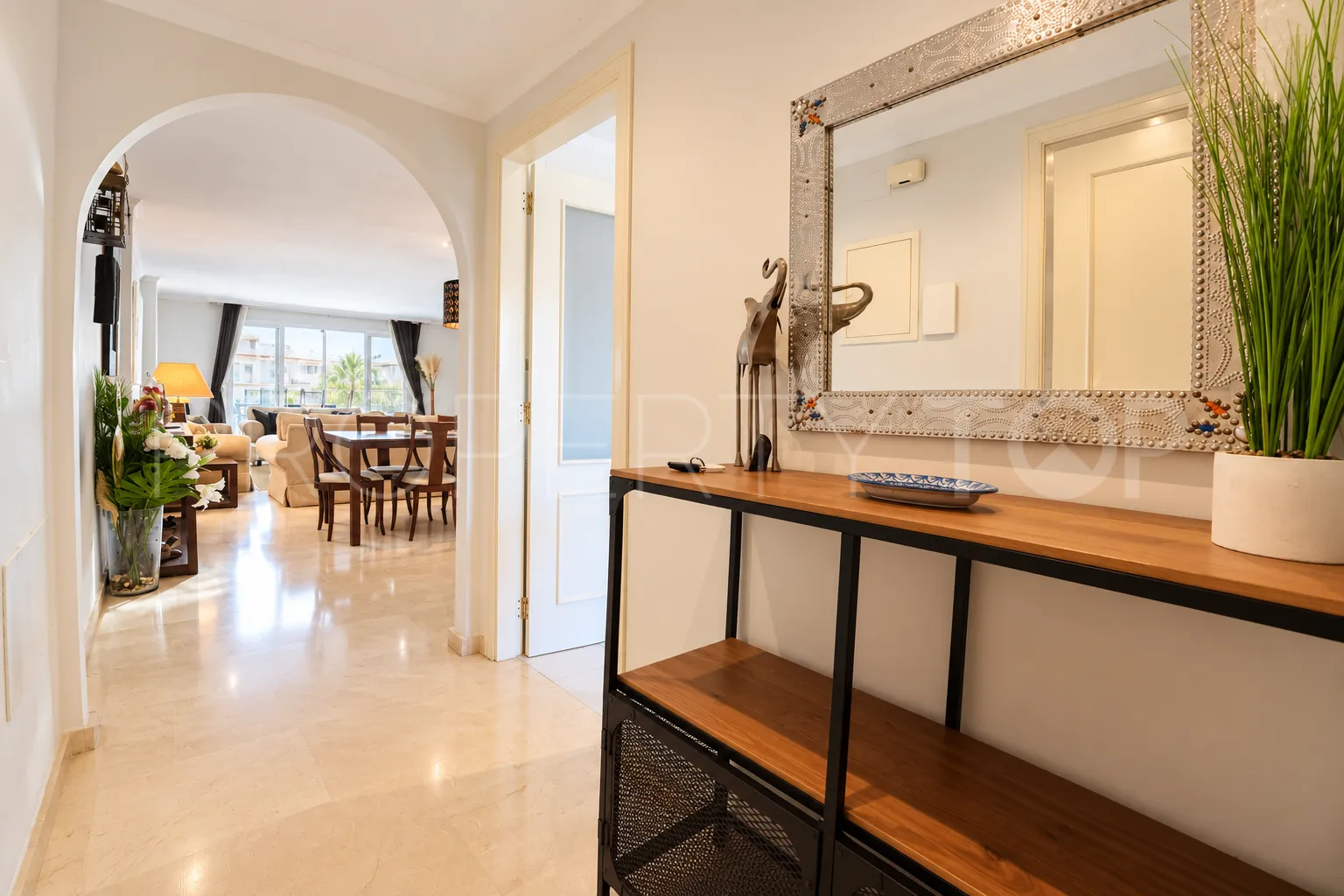 For sale apartment with 3 bedrooms in Sotogrande Puerto Deportivo