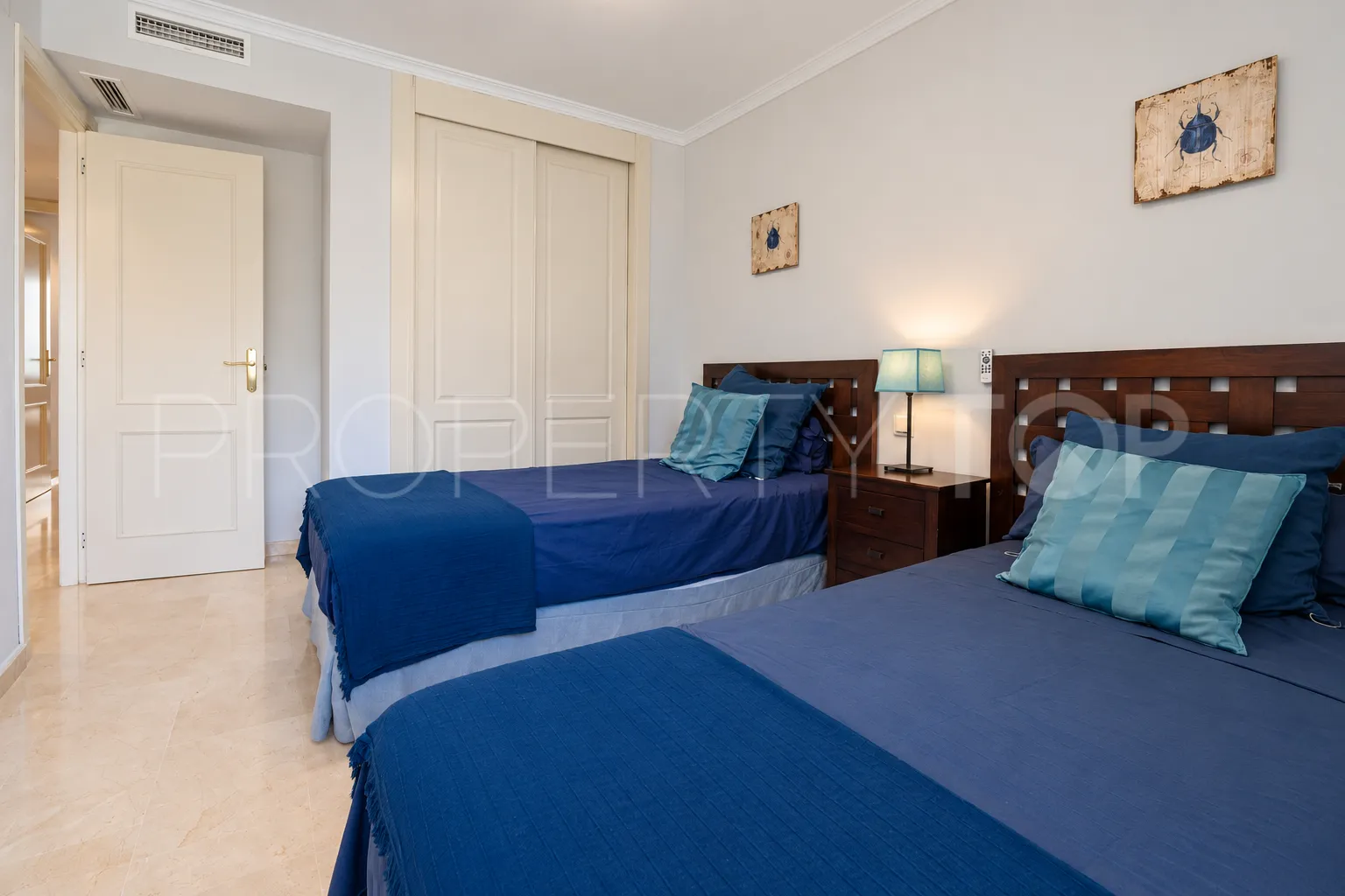 For sale apartment with 3 bedrooms in Sotogrande Puerto Deportivo