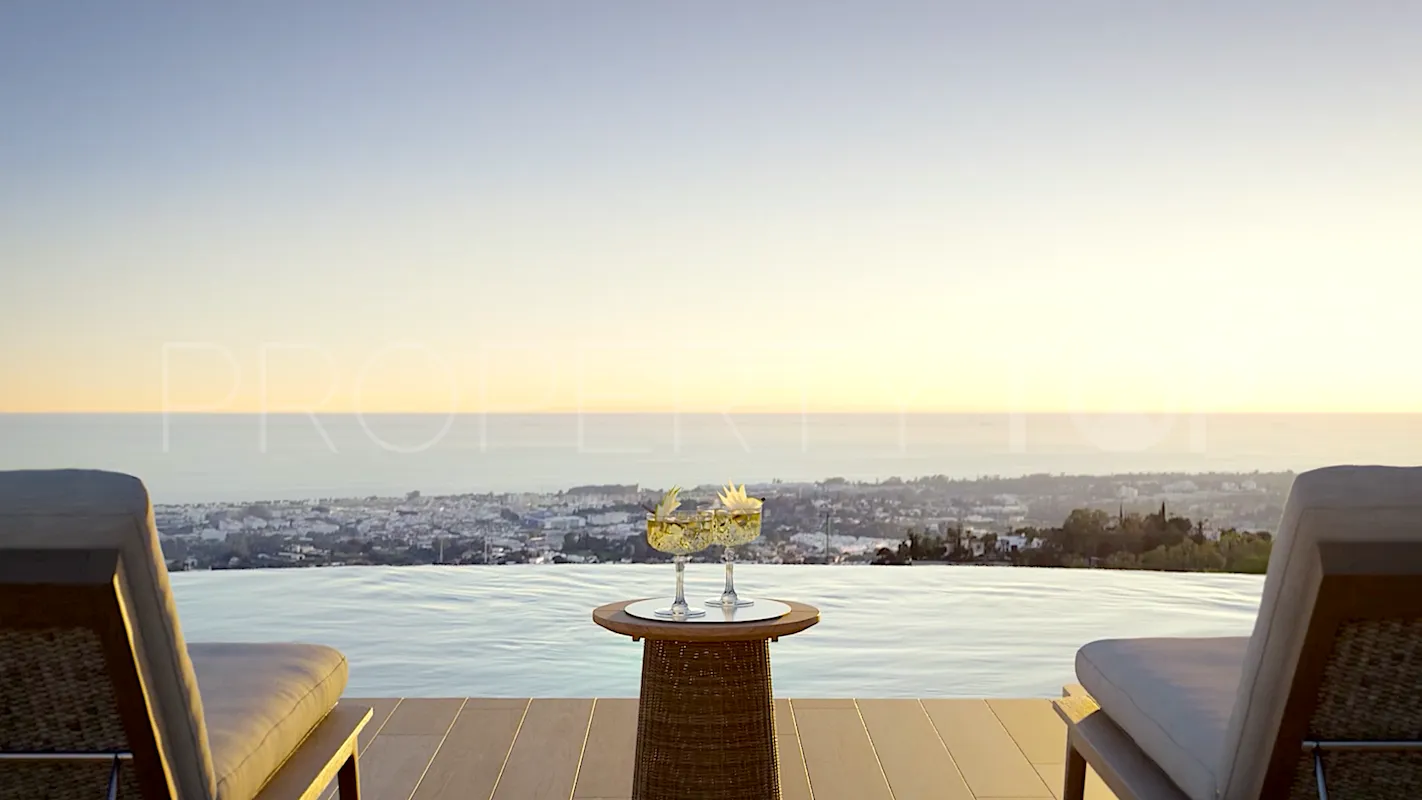 Buy La Quinta penthouse