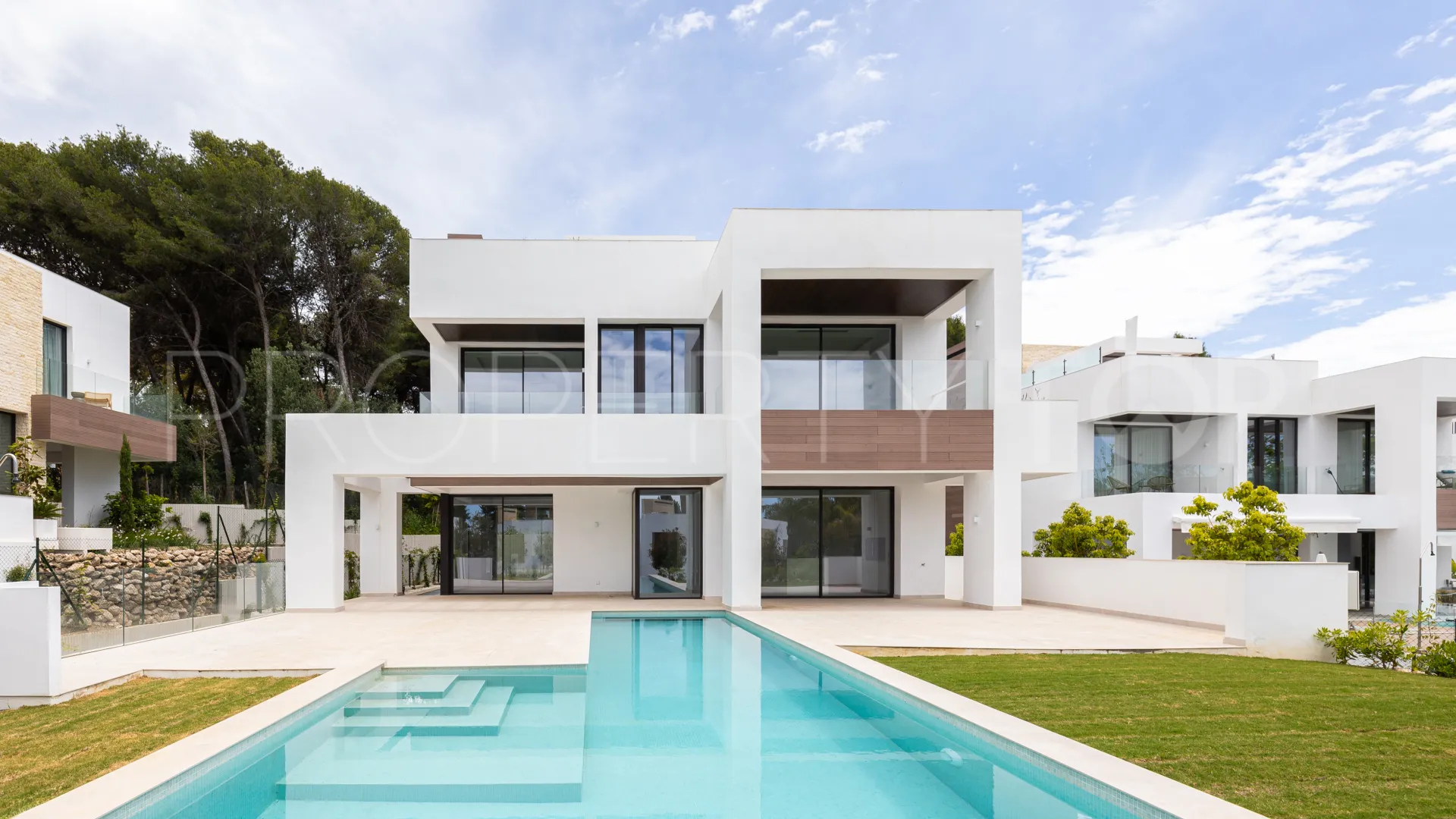 4 bedrooms Marbella Golden Mile villa for sale