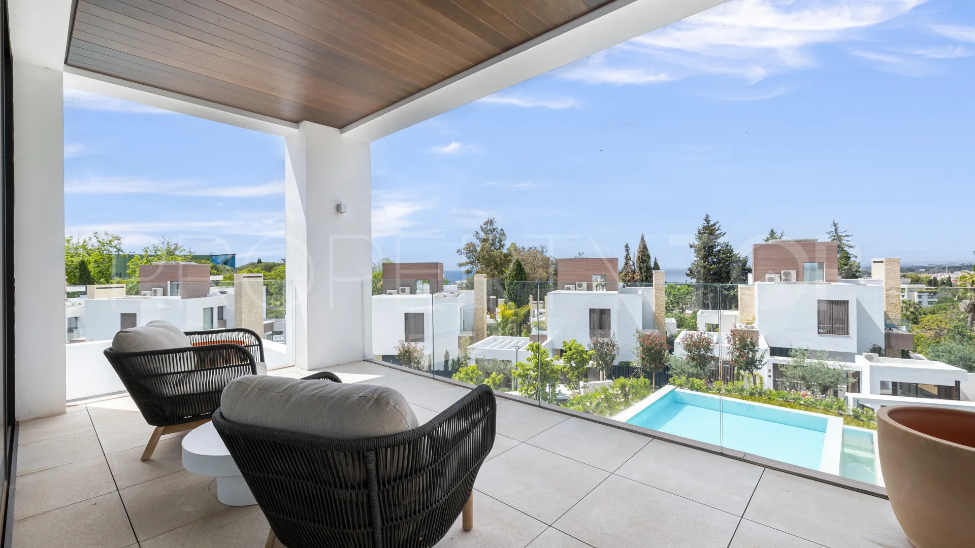 4 bedrooms villa in Marbella Golden Mile for sale