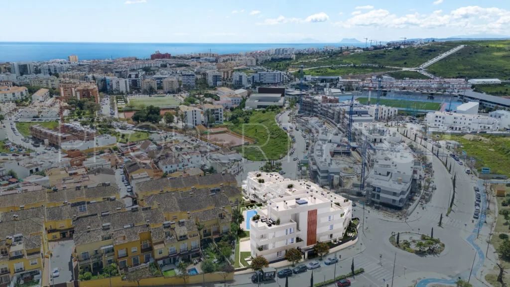 2 bedrooms apartment in Estepona for sale