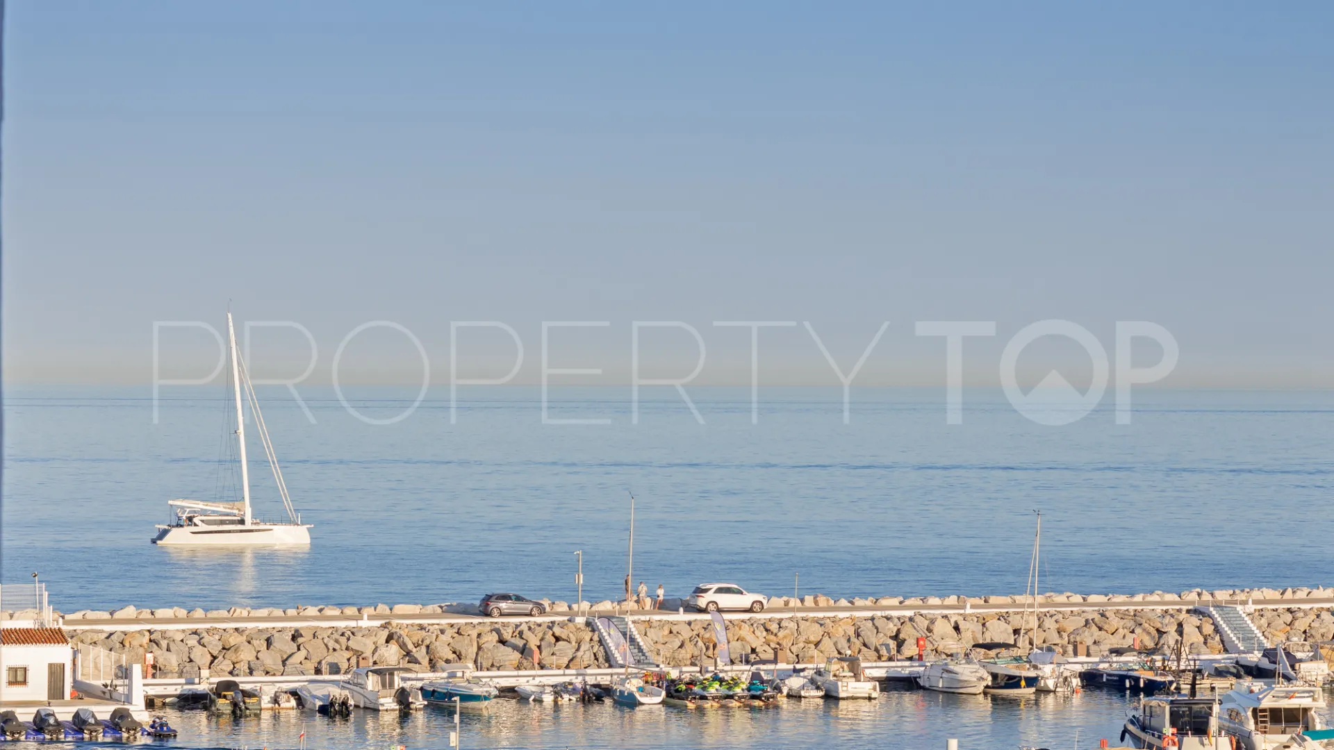 2 bedrooms apartment in Estepona for sale