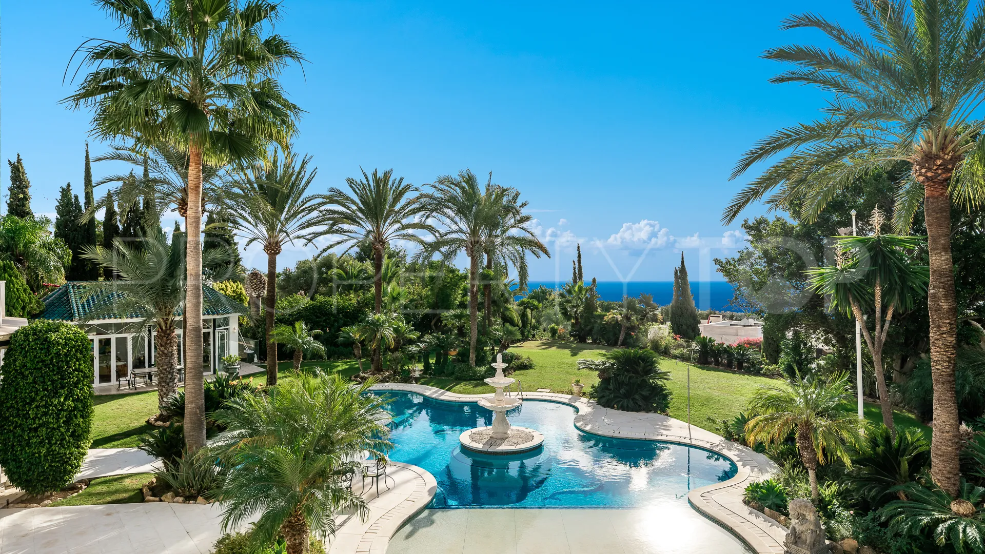 Villa for sale in Golden Mile