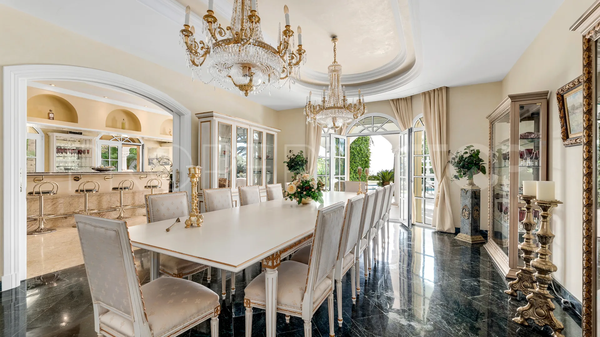 Villa for sale in Golden Mile