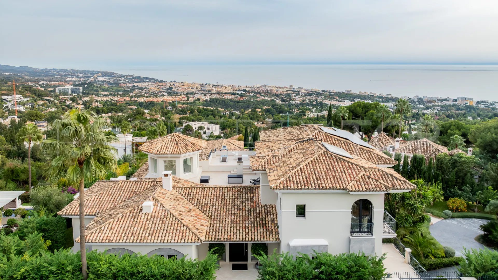 Villa de 6 dormitorios en venta en Marbella Golden Mile