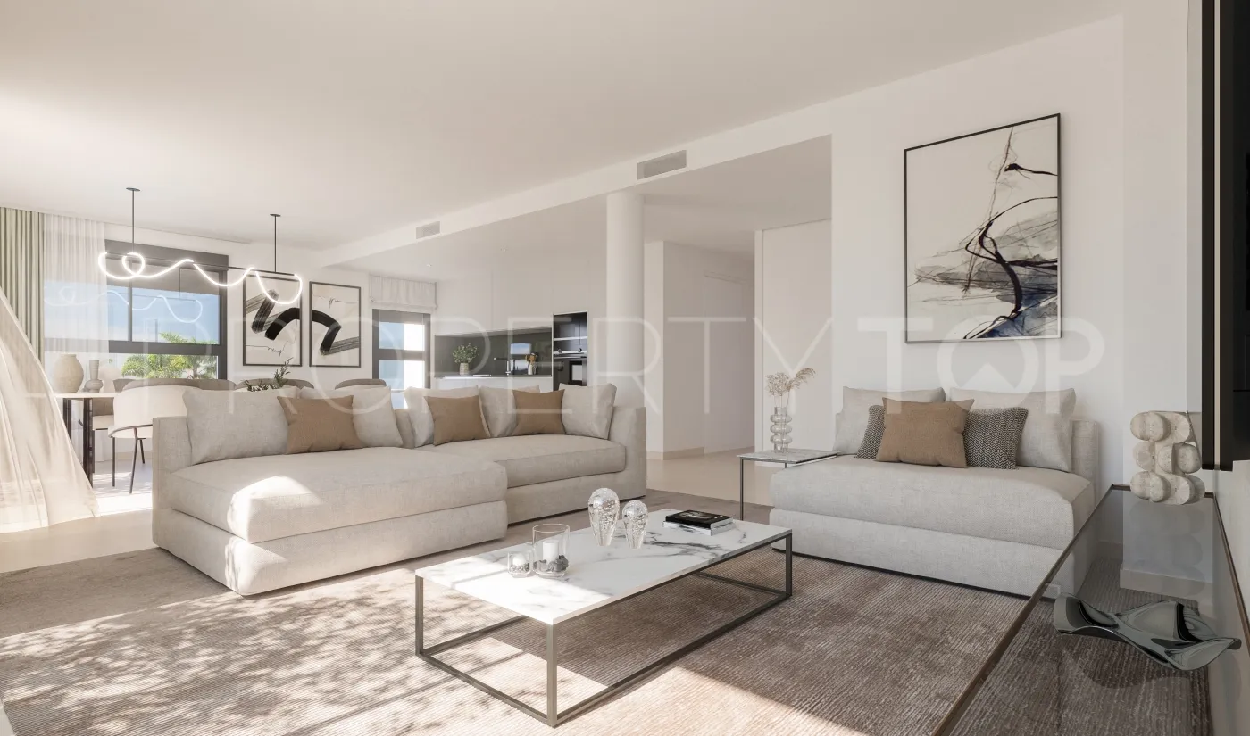 Apartamento planta baja con 3 dormitorios en venta en Estepona