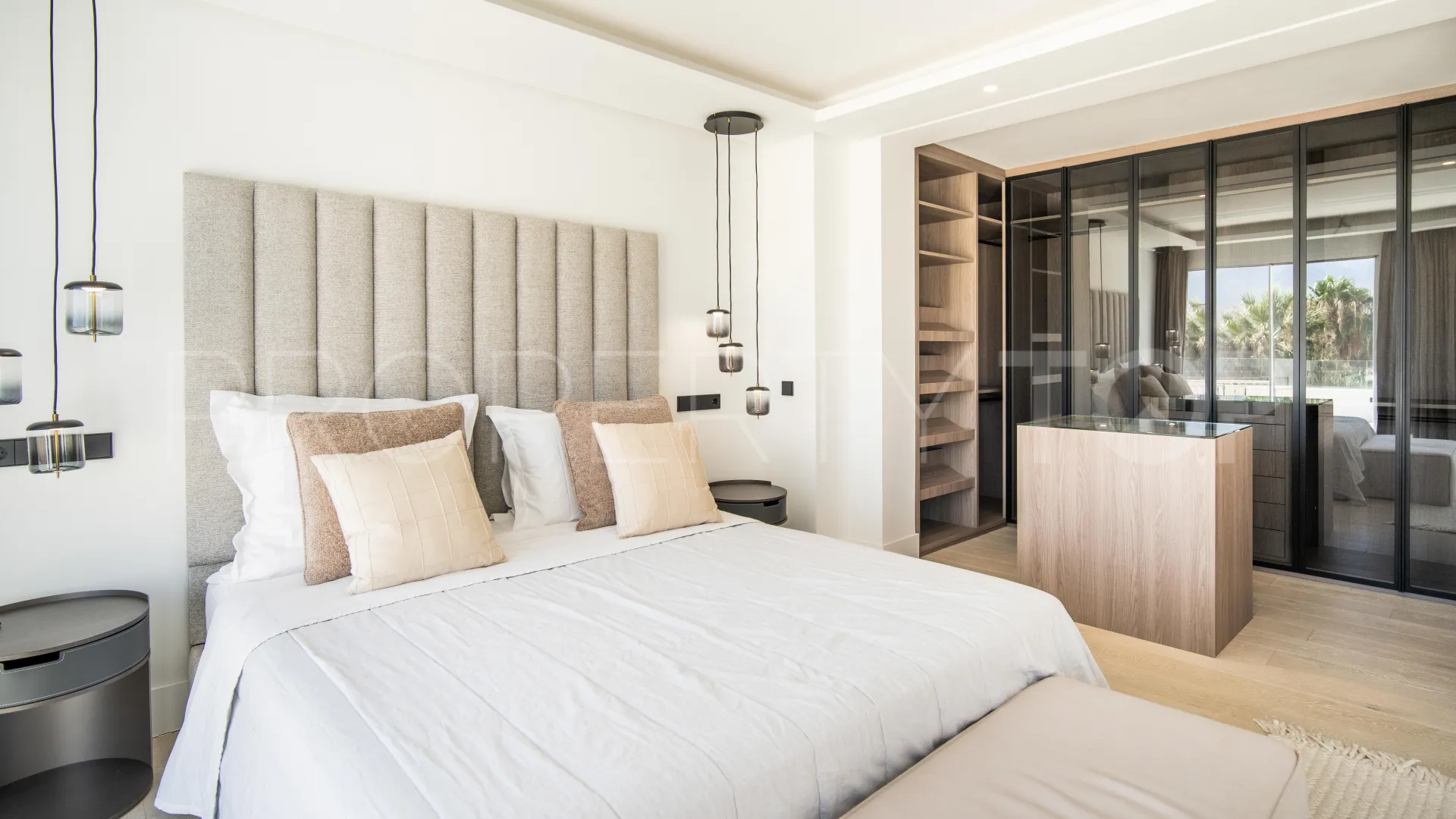Se vende villa en Las Brisas