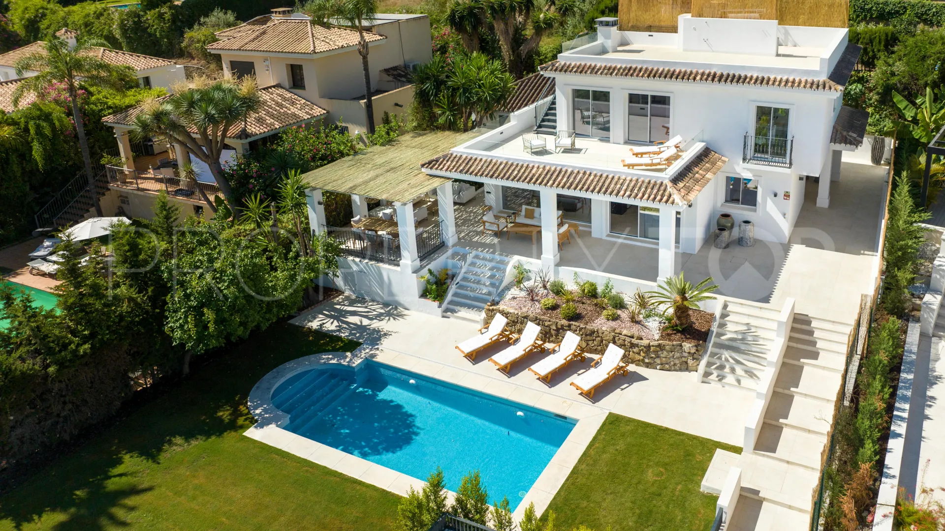 Se vende villa en Las Brisas