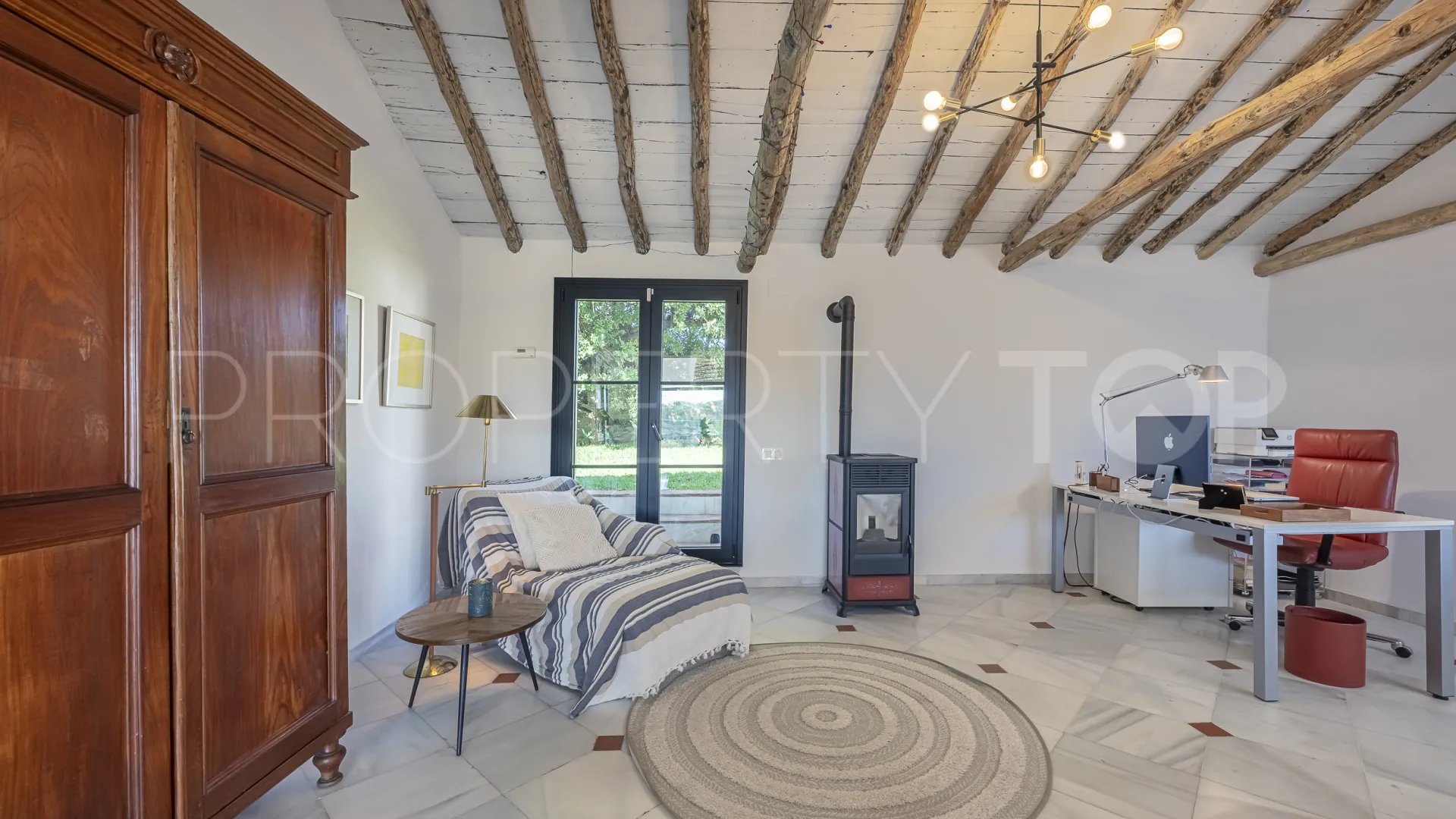 Se vende villa con 4 dormitorios en Guadalmina Alta