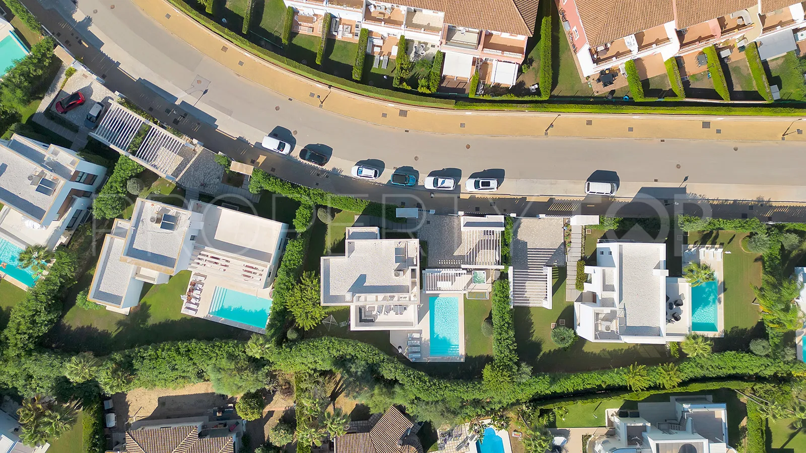 Villa for sale in Estepona