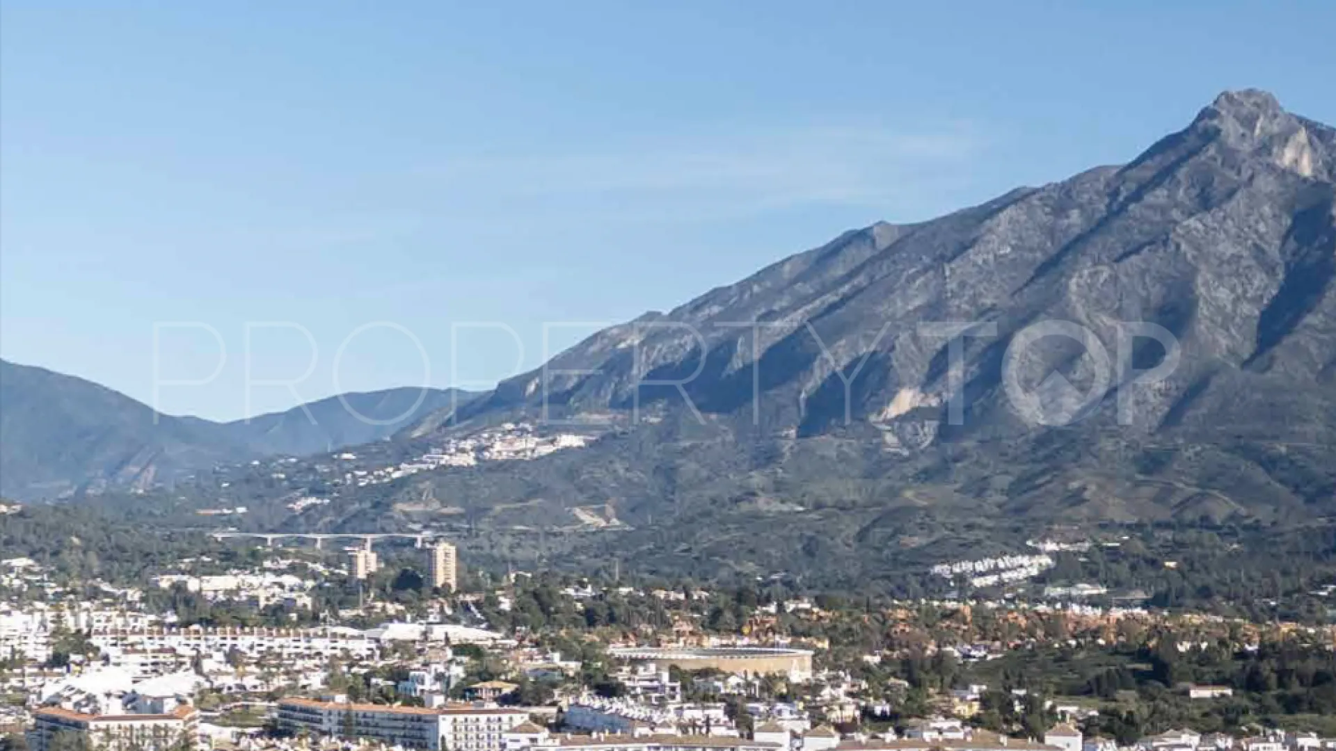 Apartamento en venta en Nueva Andalucia de 2 dormitorios