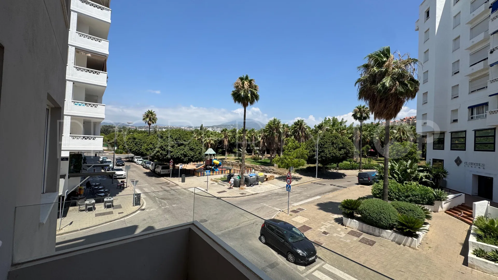 Nueva Andalucia, apartamento de 2 dormitorios en venta