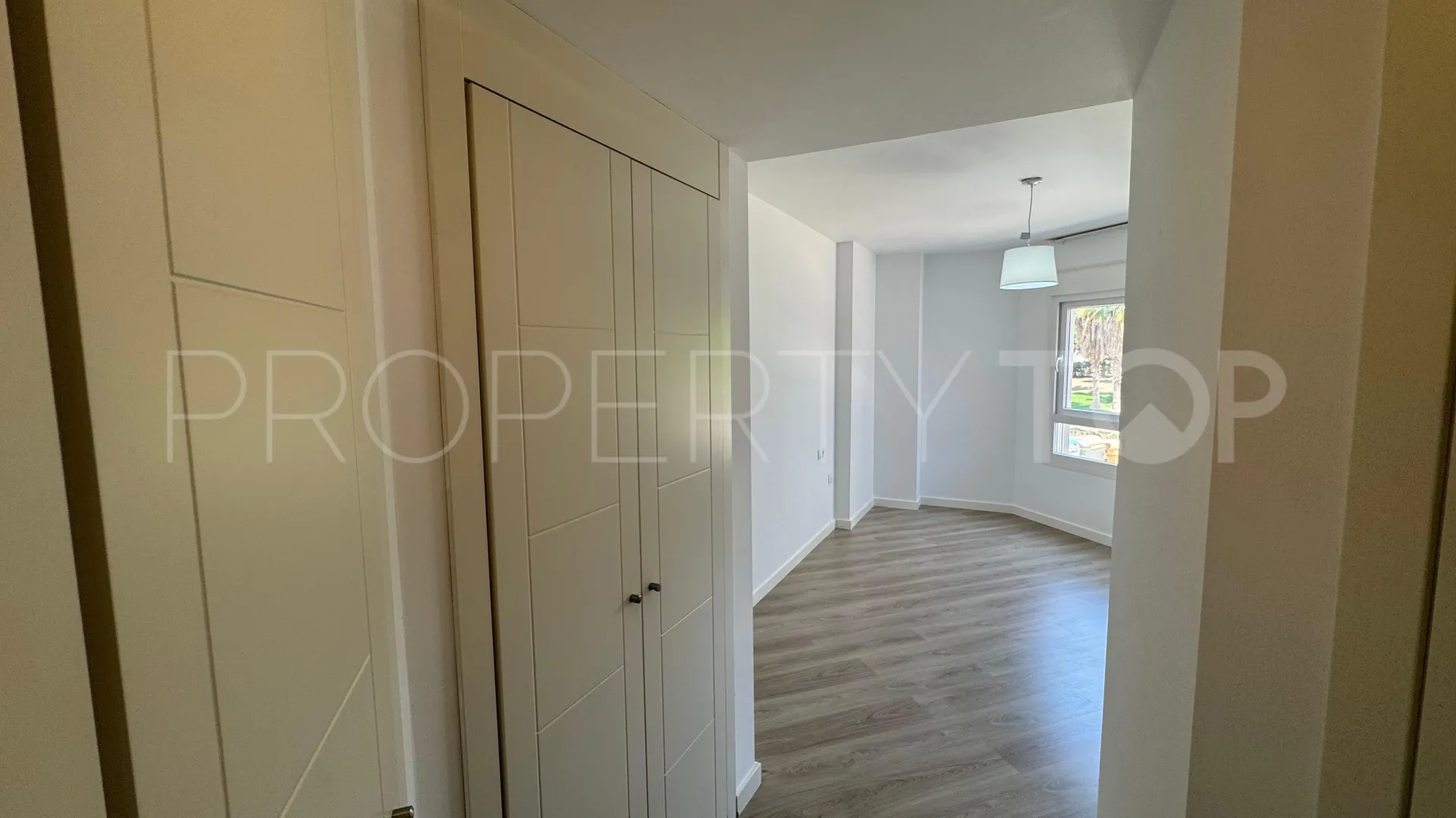 Nueva Andalucia, apartamento de 2 dormitorios en venta