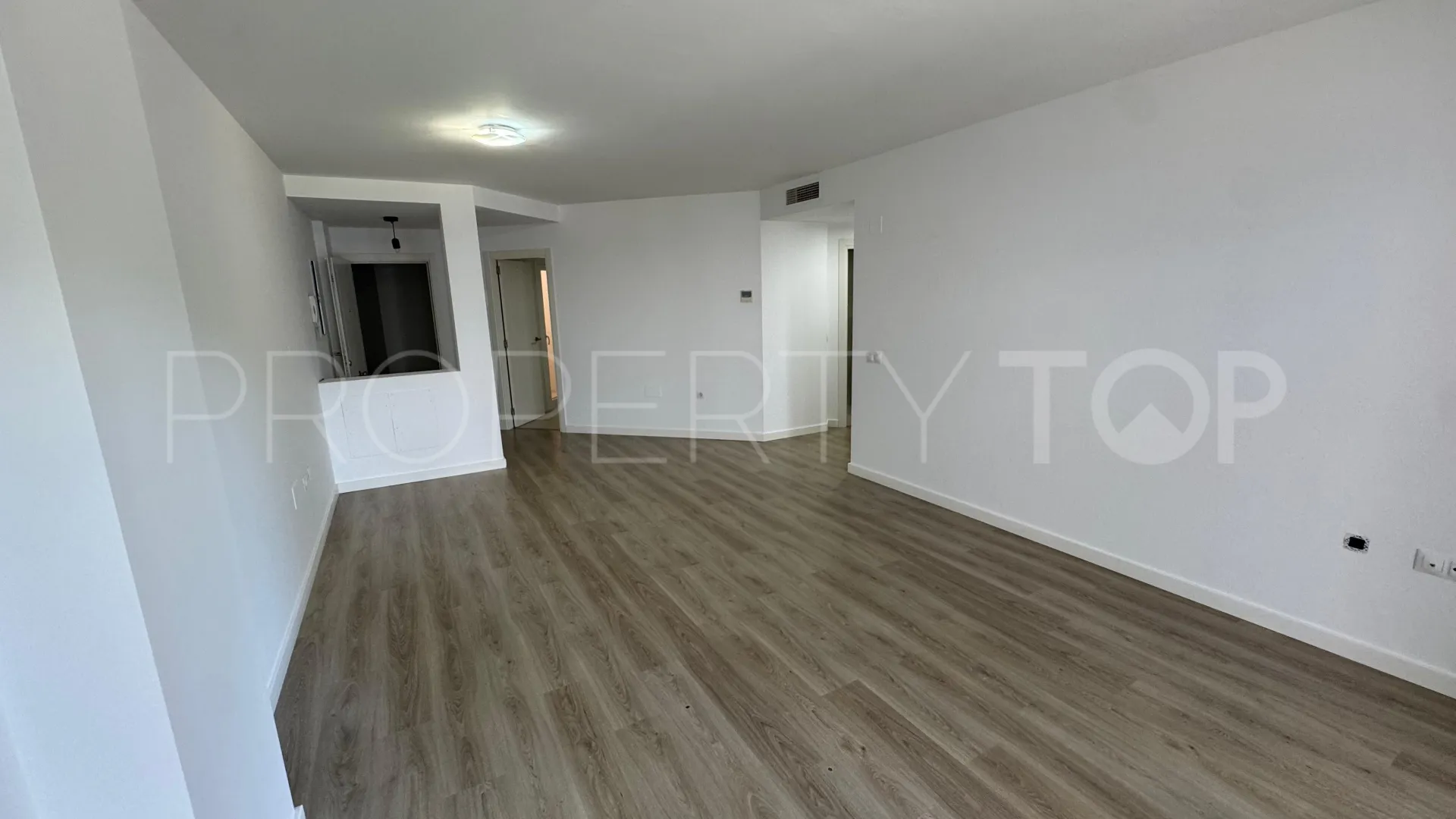 Nueva Andalucia, apartamento de 2 dormitorios en venta