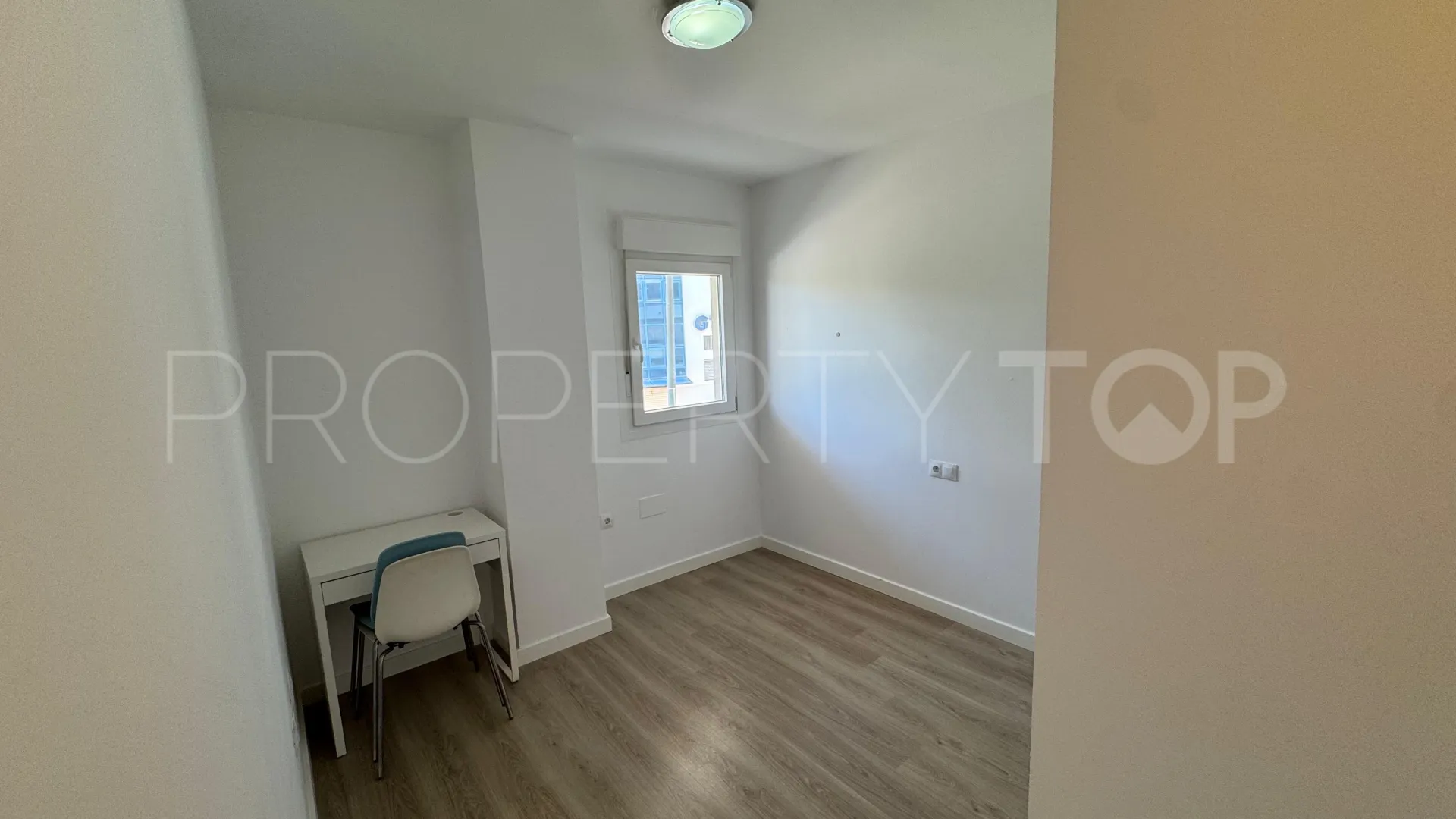 Nueva Andalucia, apartamento de 2 dormitorios en venta