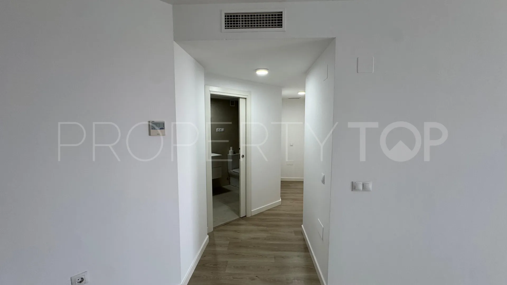 Nueva Andalucia, apartamento de 2 dormitorios en venta