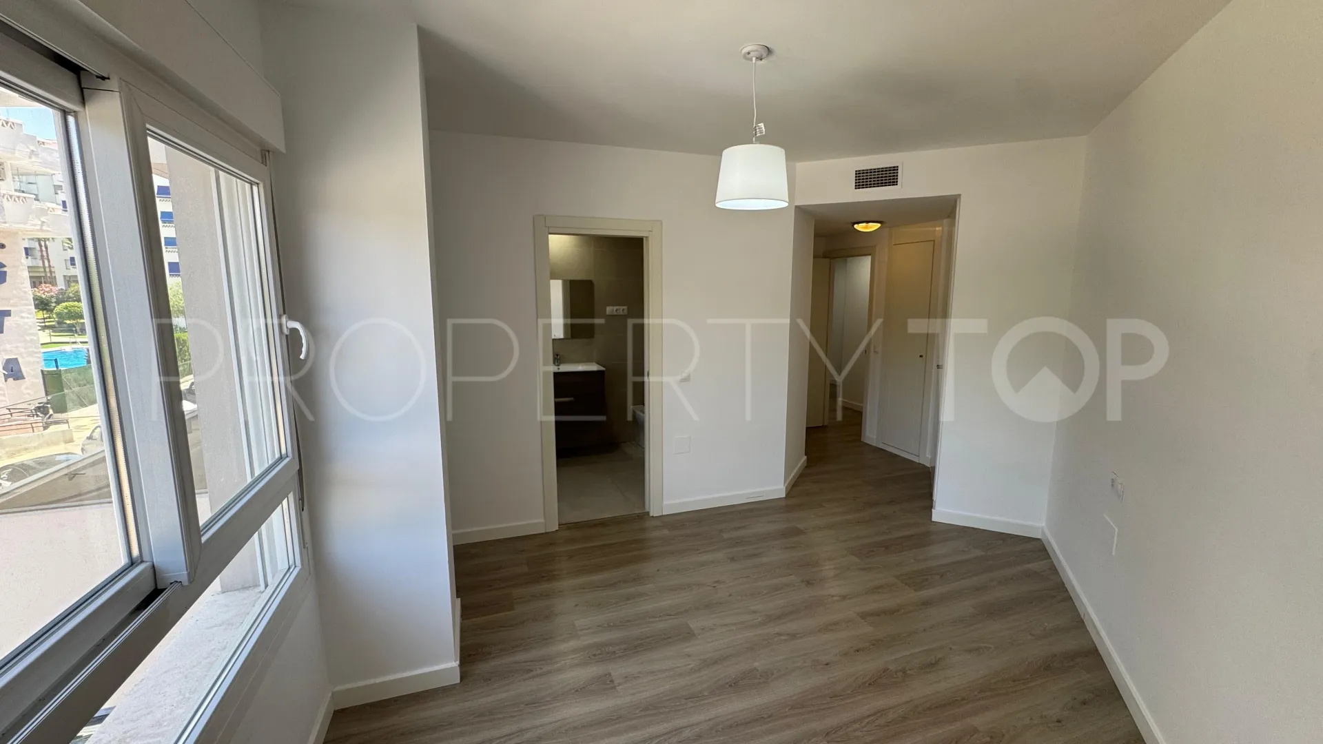 Nueva Andalucia, apartamento de 2 dormitorios en venta