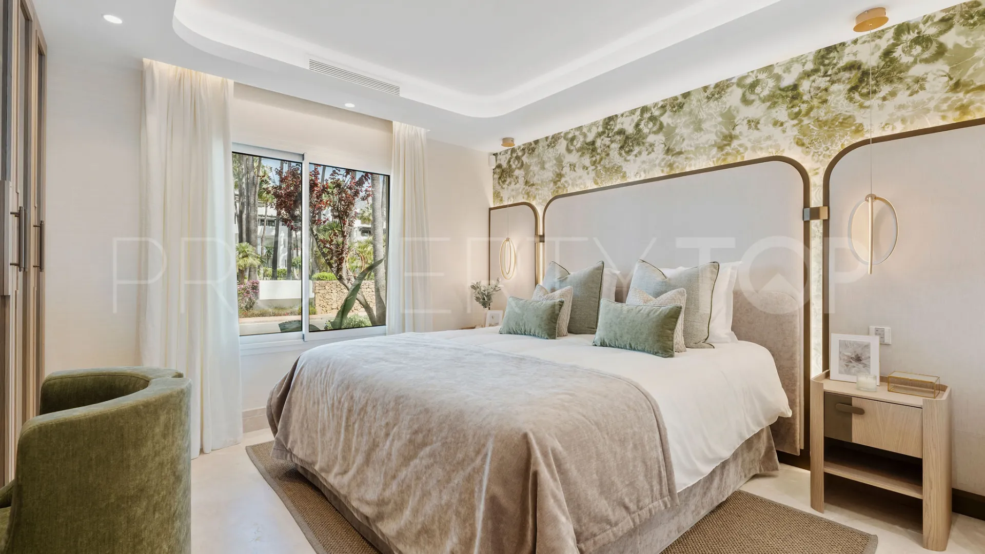 Apartamento con 3 dormitorios en venta en Puente Romano