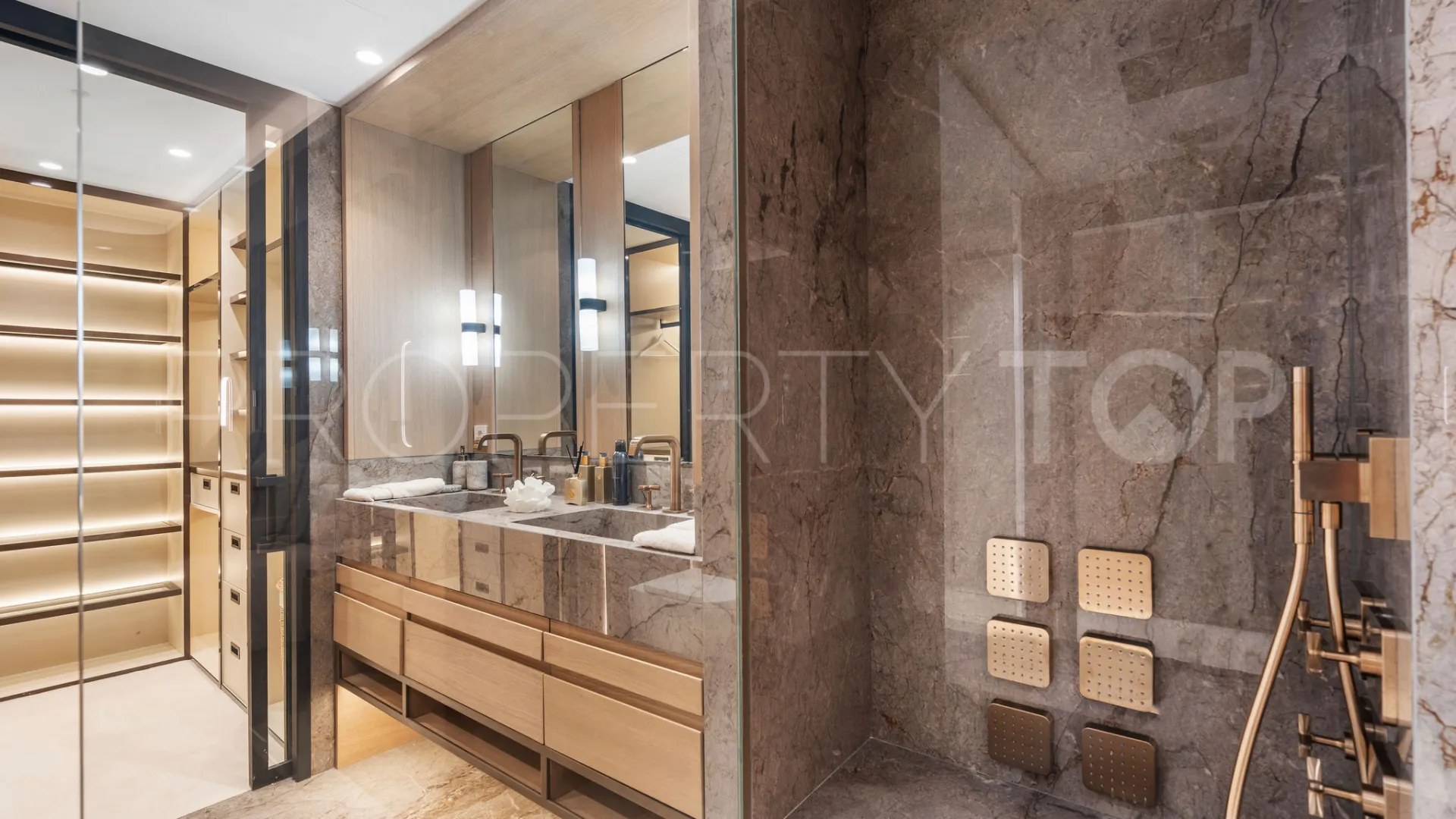 Apartamento con 3 dormitorios en venta en Puente Romano