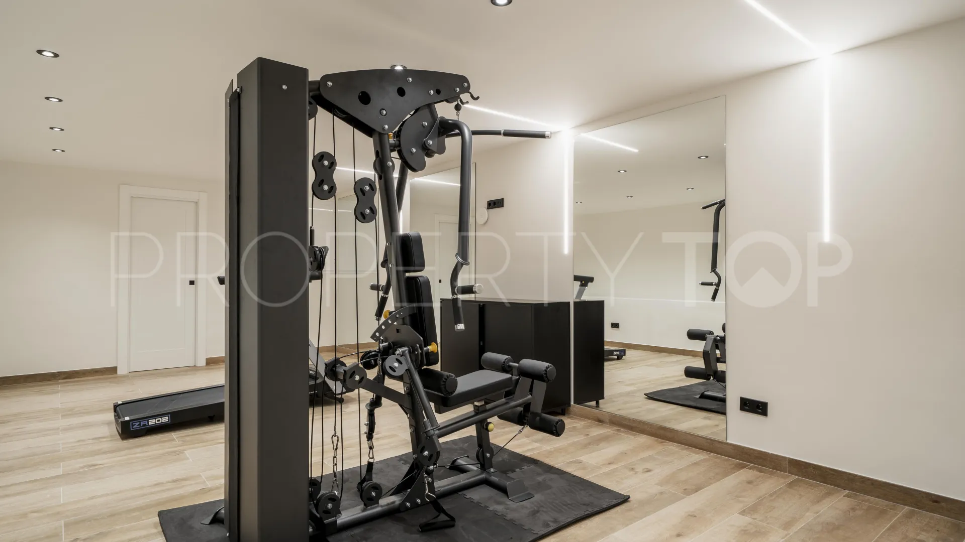 Comprar villa en Marbella Golden Mile