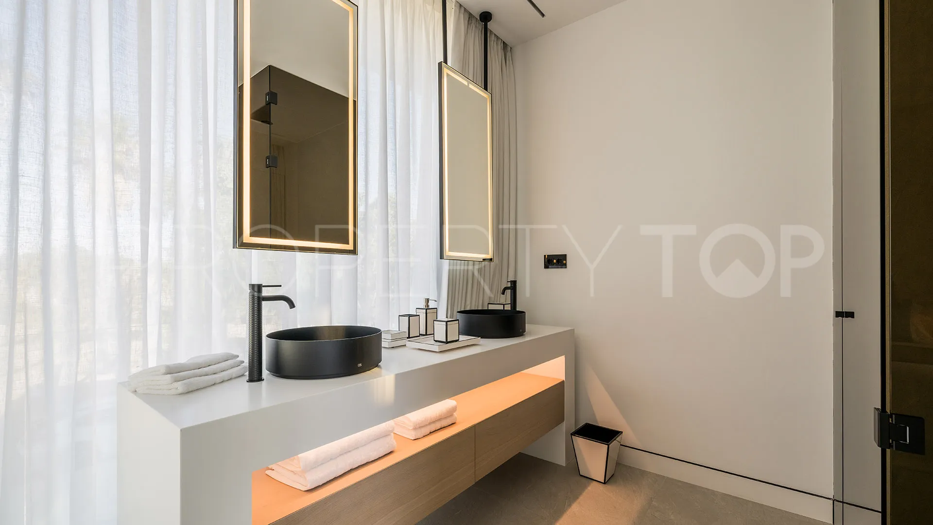 Villa pareada en venta en Golden Mile