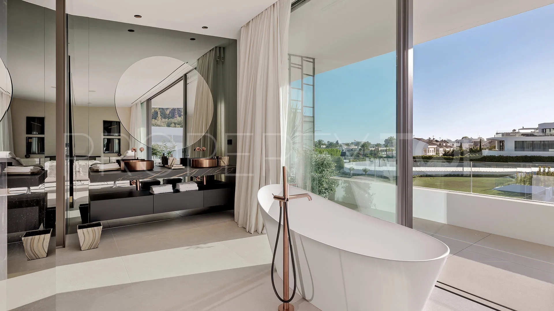 Villa pareada en venta en Golden Mile