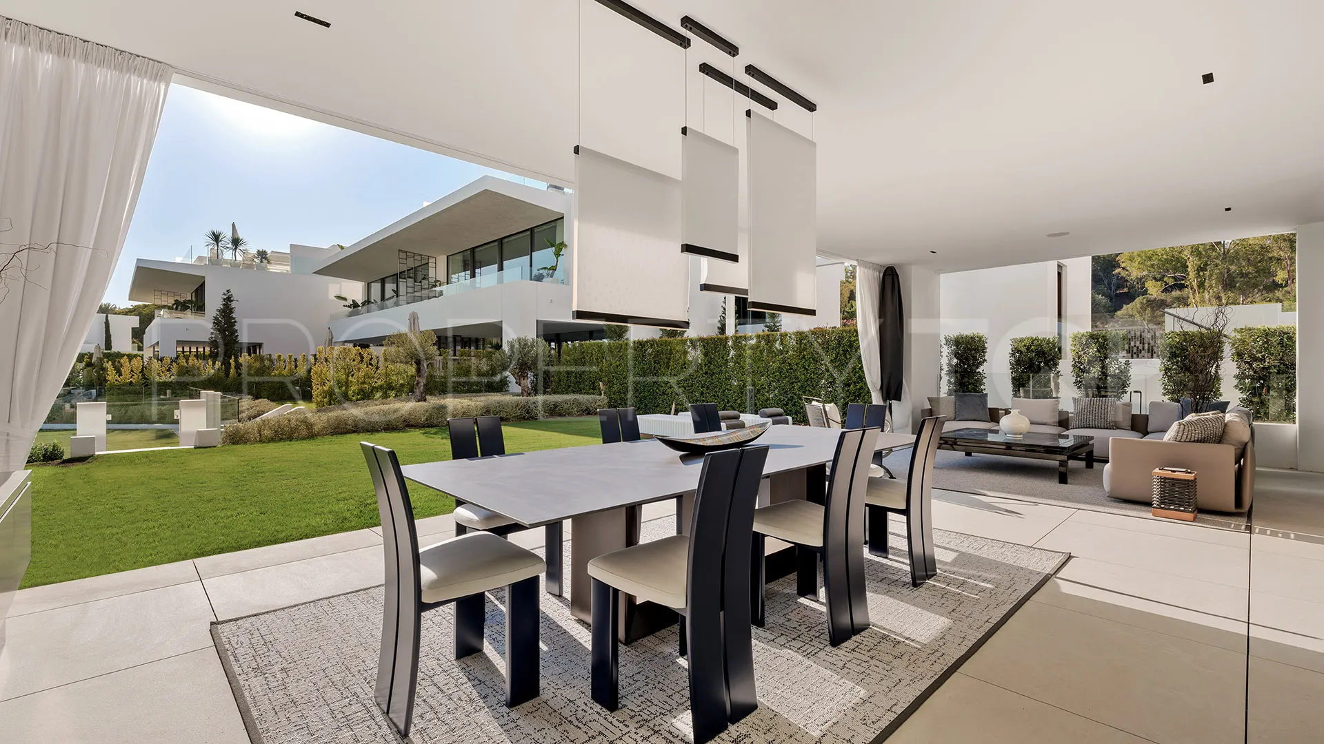 Villa pareada en venta en Golden Mile