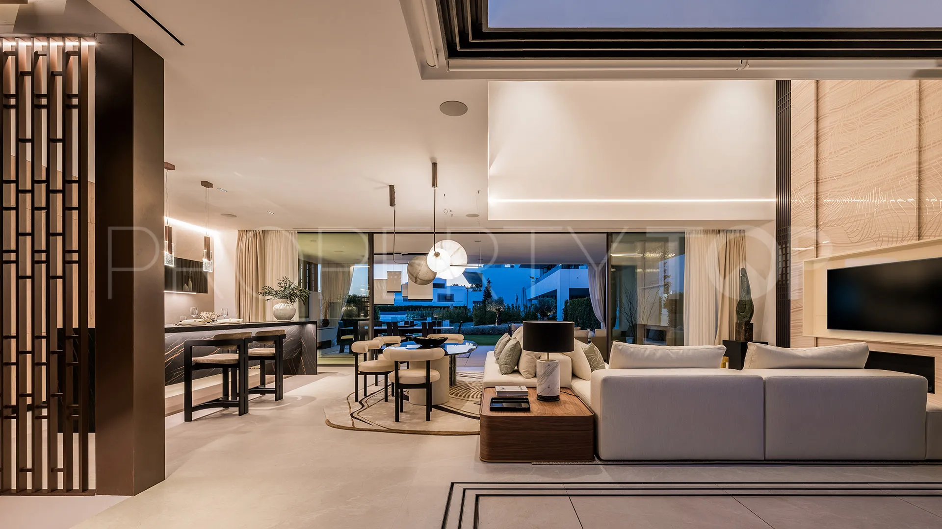 Villa pareada en venta en Golden Mile