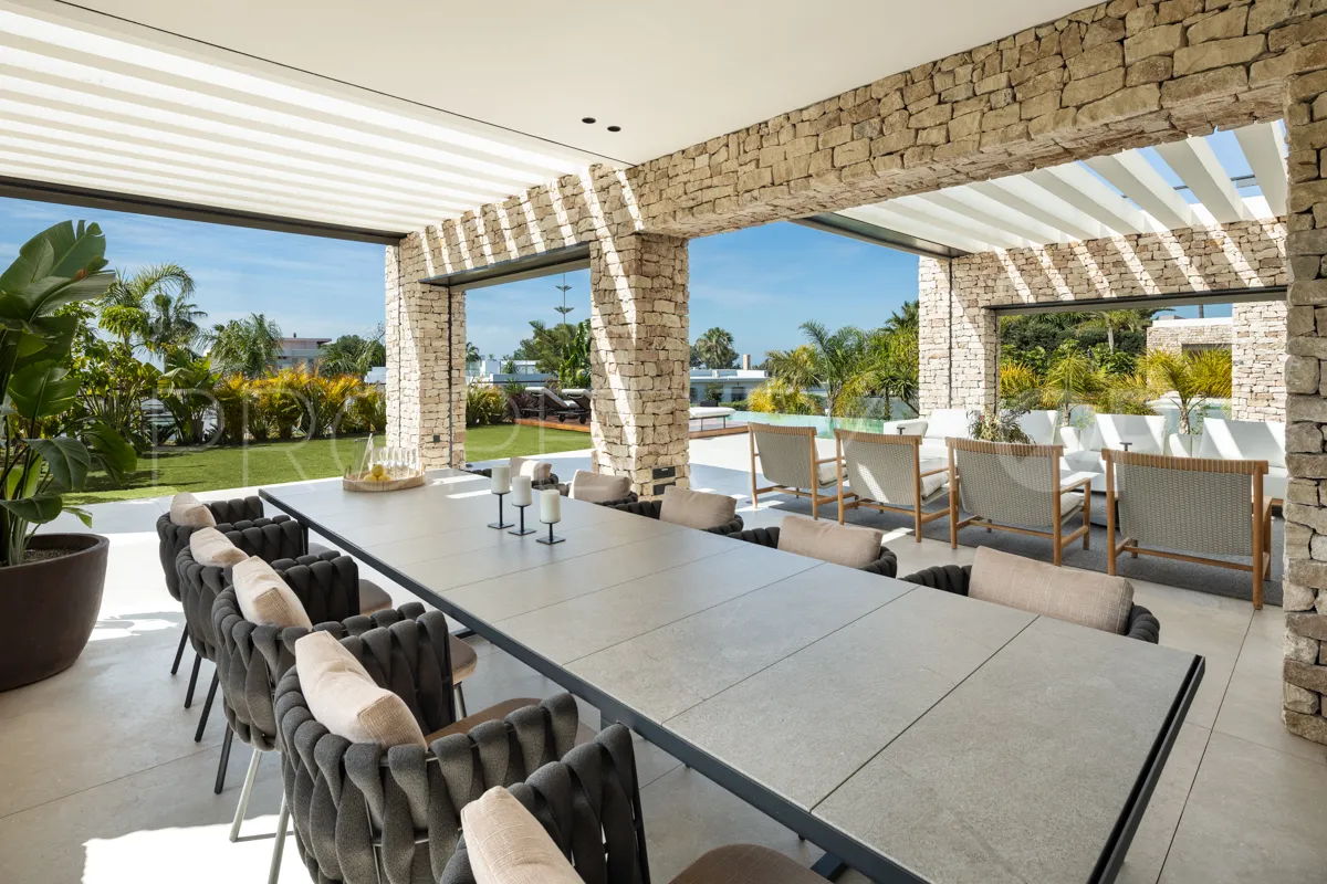 Villa en venta en Nueva Andalucia