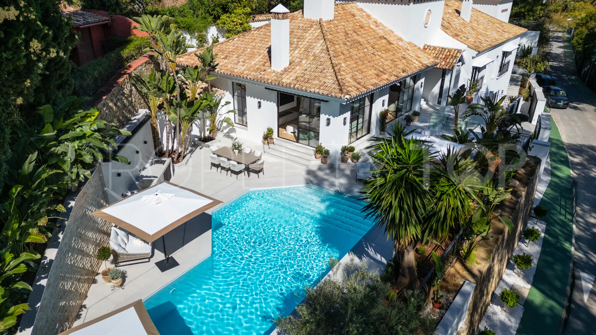 Se vende villa de 5 dormitorios en Benahavis
