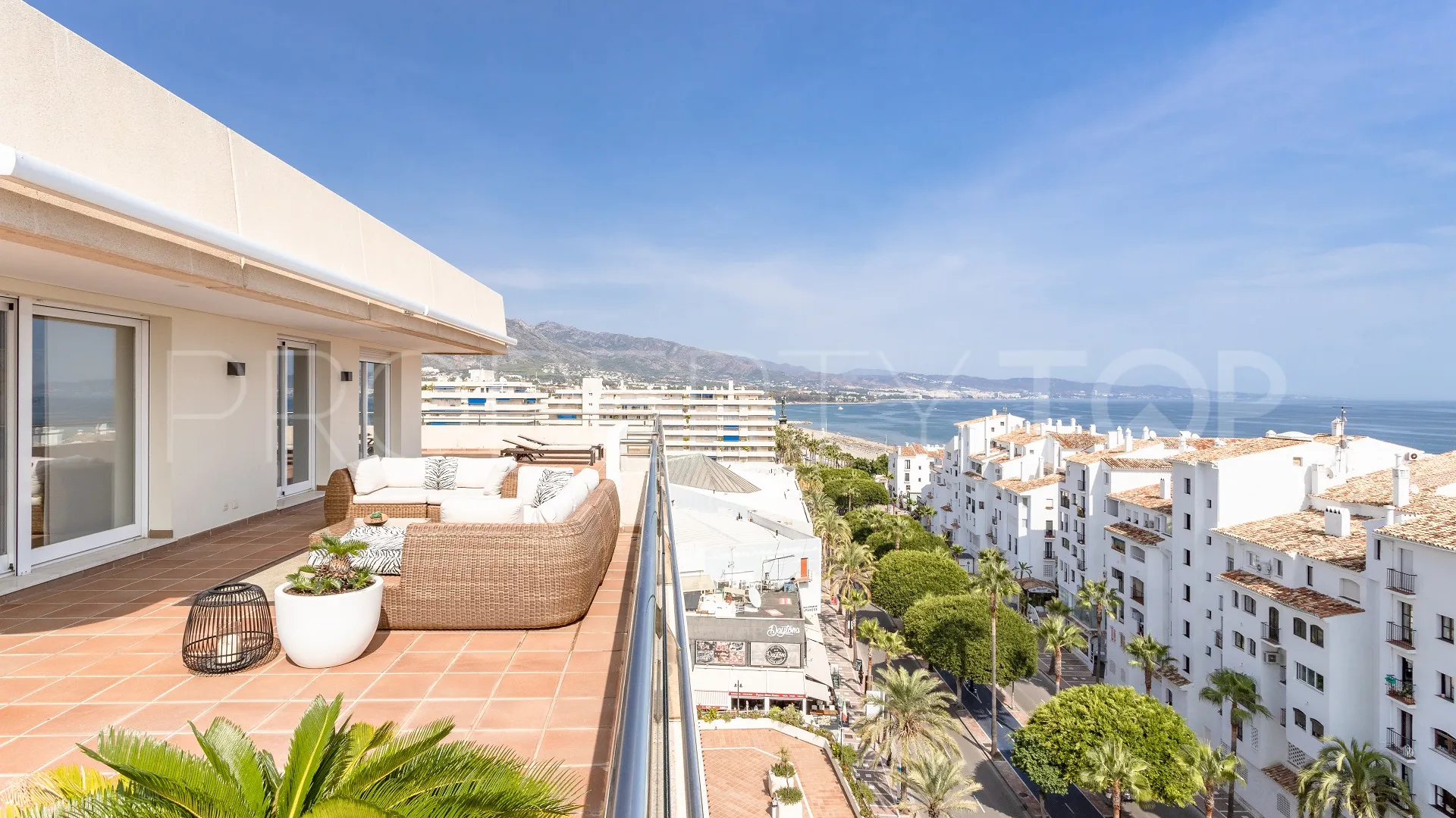 Ático en venta en Marina Banus