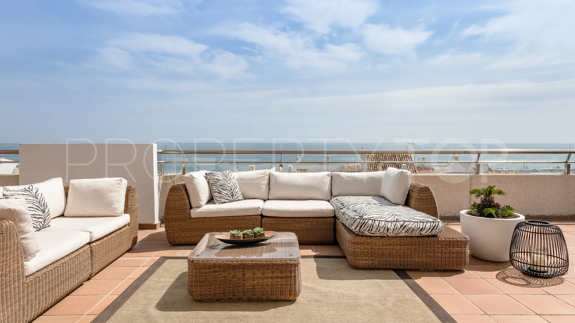 Ático en venta en Marina Banus