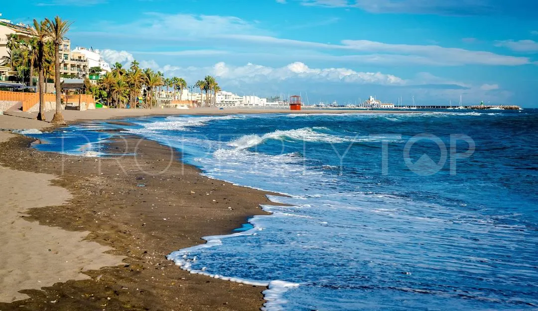 For sale 2 bedrooms apartment in Benalmadena