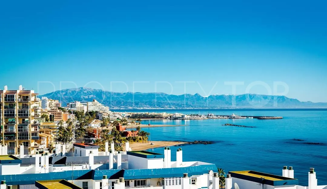 For sale 2 bedrooms apartment in Benalmadena