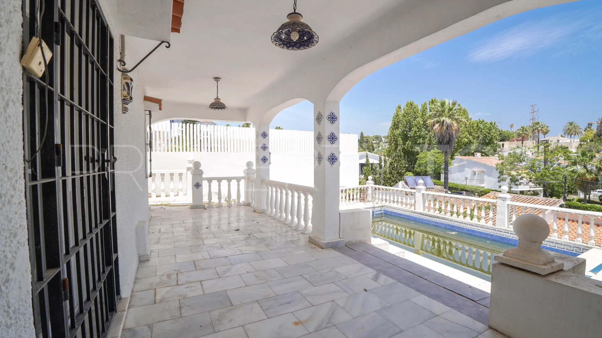 Nueva Andalucia, villa con 4 dormitorios a la venta