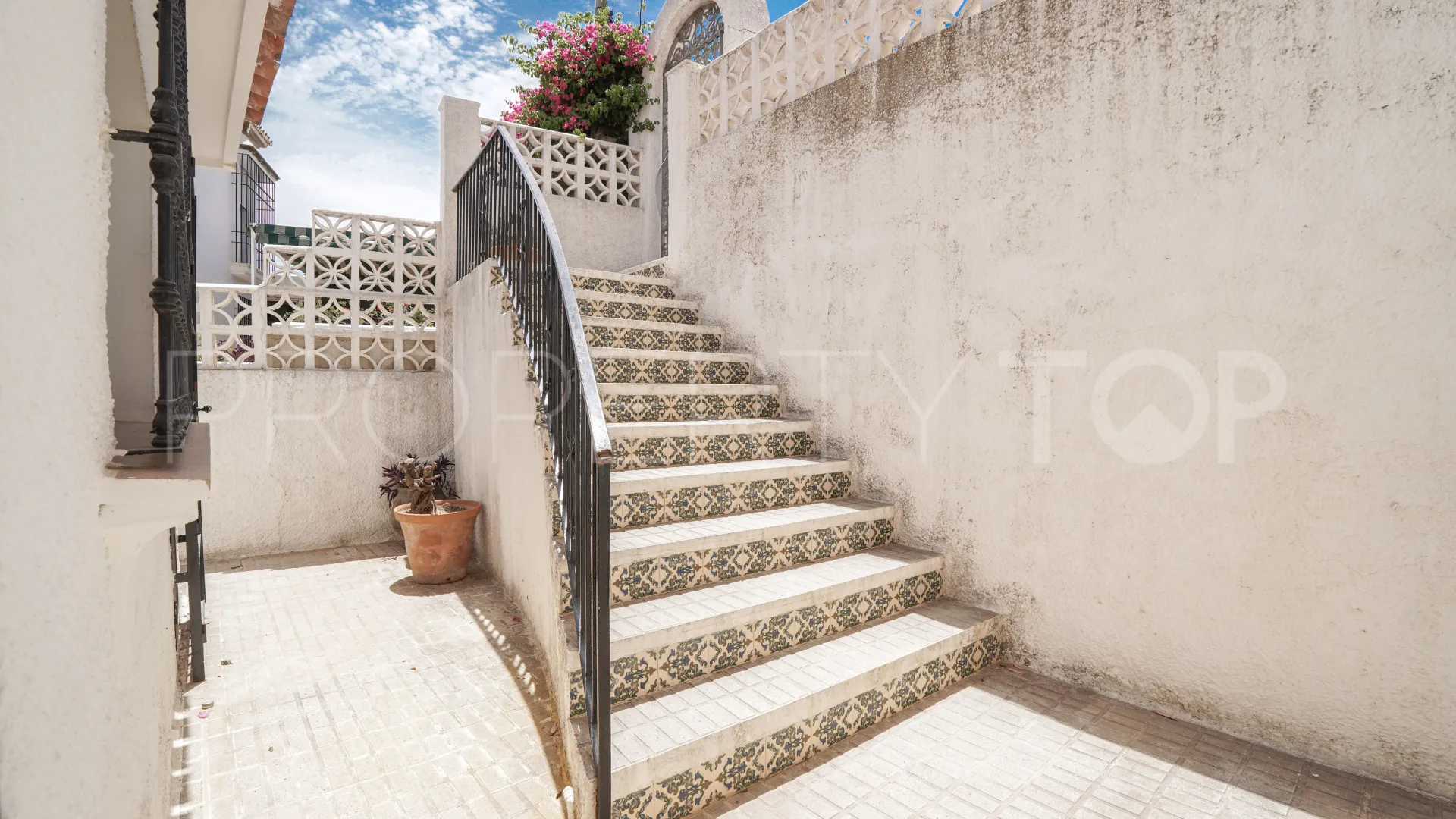 Nueva Andalucia, villa con 4 dormitorios a la venta