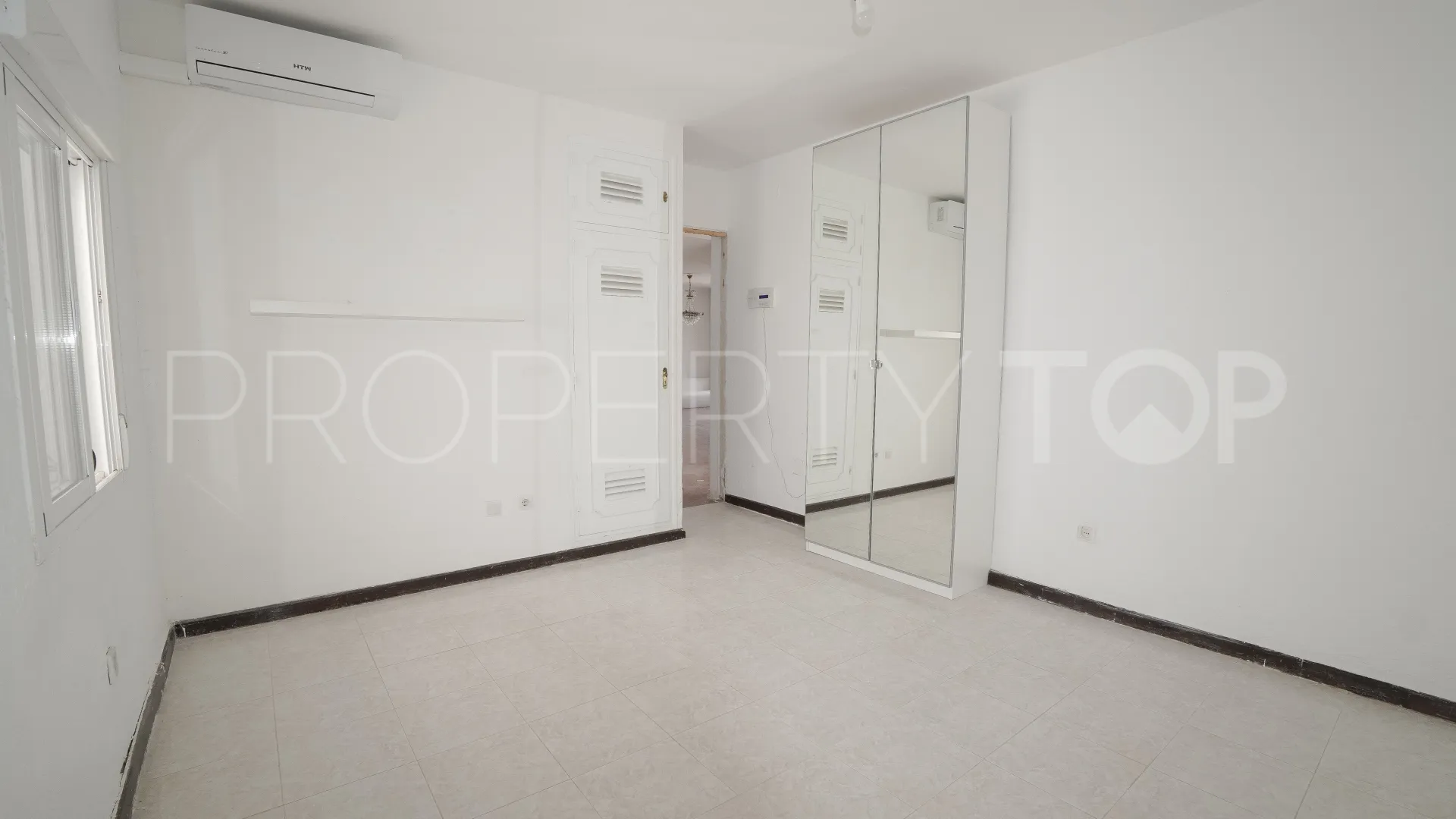 Nueva Andalucia, villa con 4 dormitorios a la venta