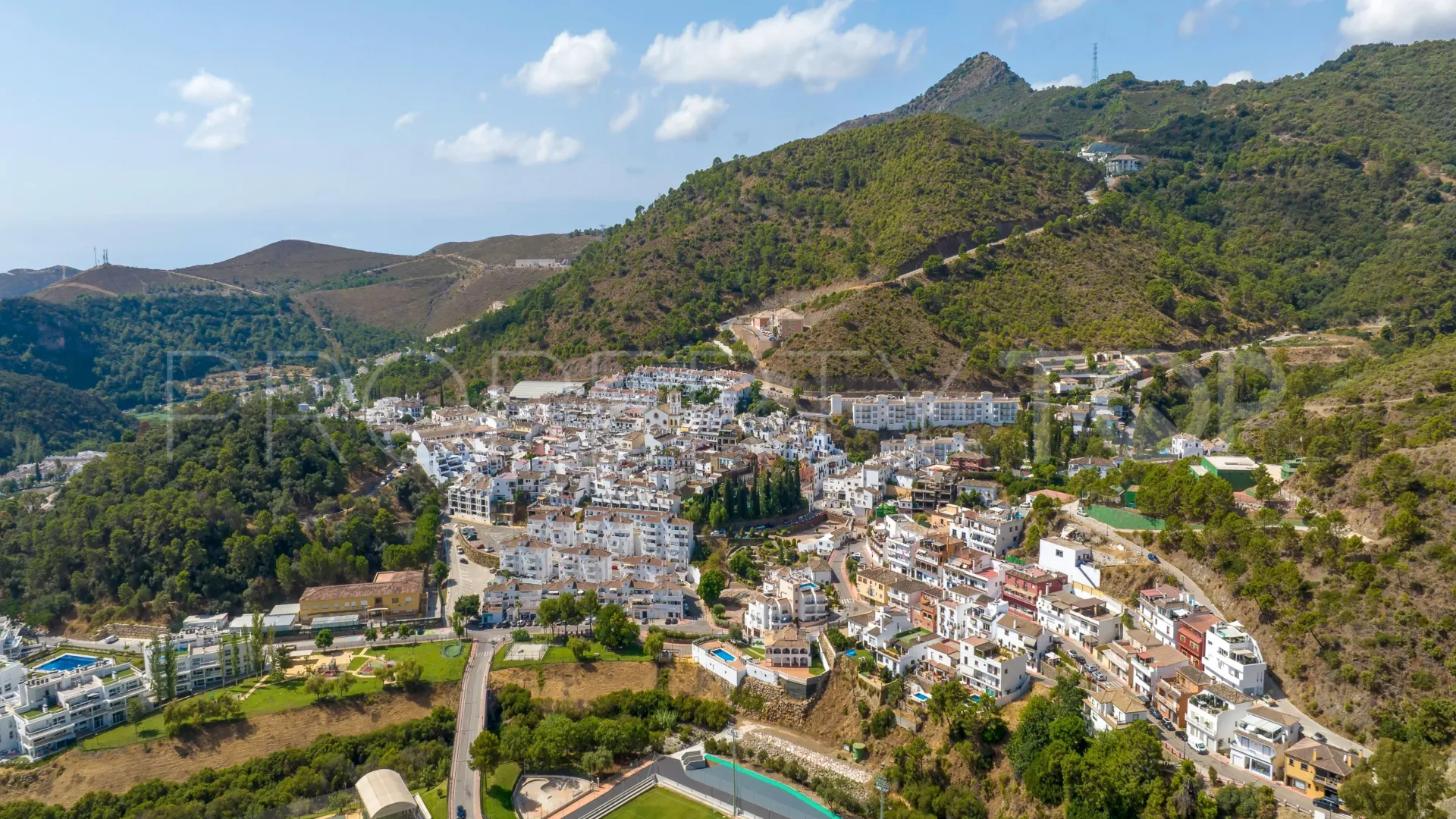 Nueva Andalucia, villa con 4 dormitorios a la venta