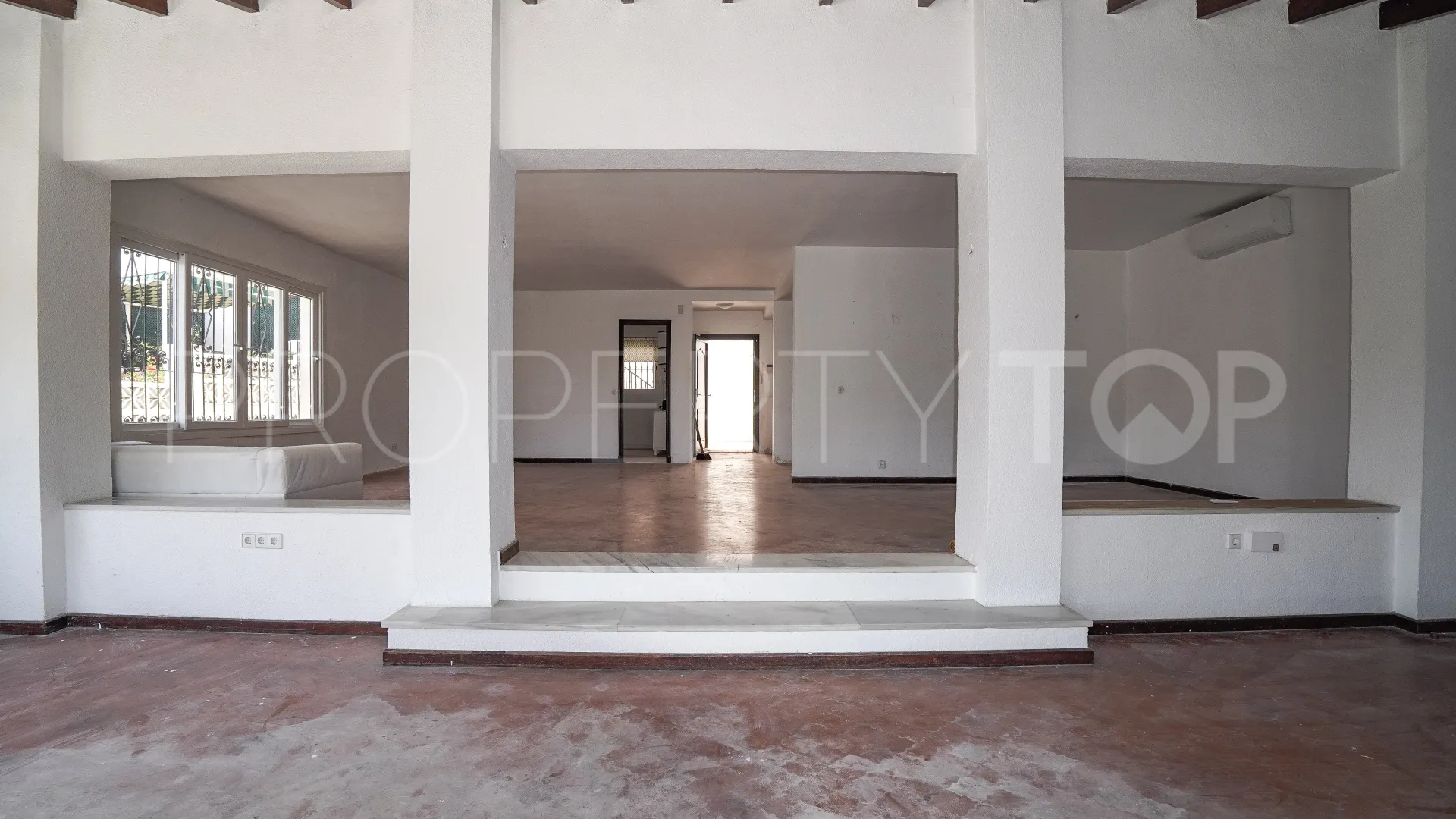 Nueva Andalucia, villa con 4 dormitorios a la venta