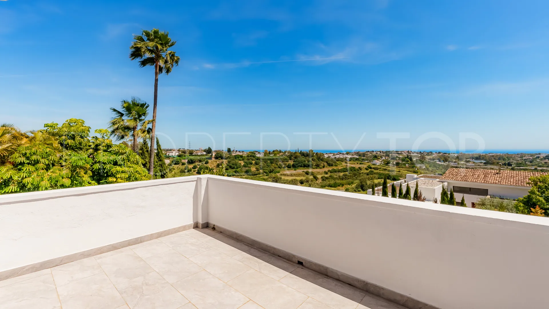 Villa con 5 dormitorios a la venta en Benahavis