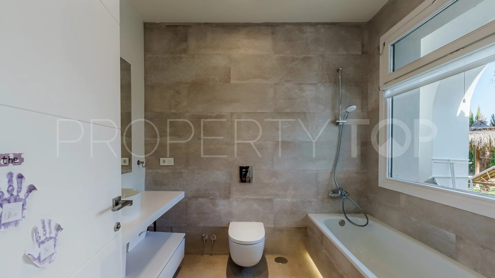 Villa con 5 dormitorios a la venta en Benahavis