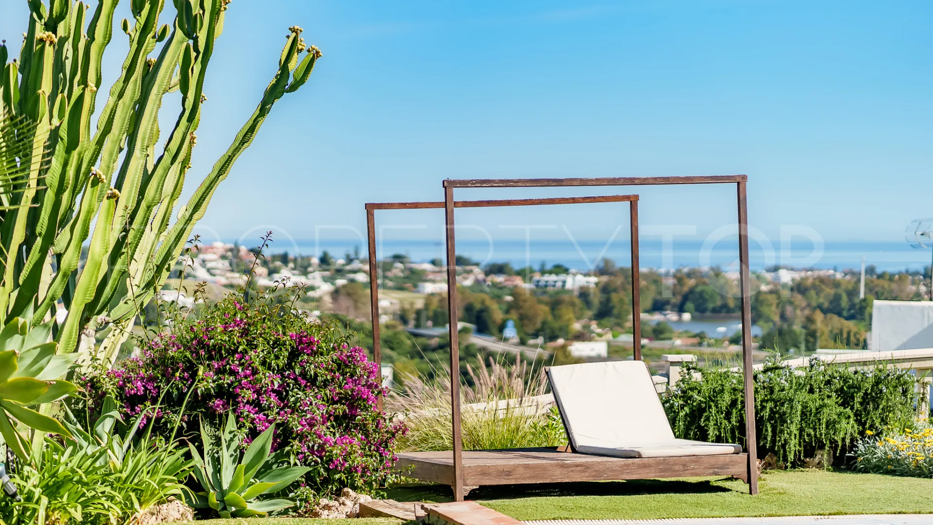 Villa con 5 dormitorios a la venta en Benahavis