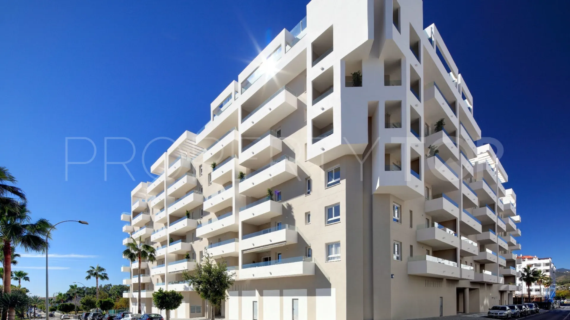Ático de 2 dormitorios en venta en Nueva Andalucia