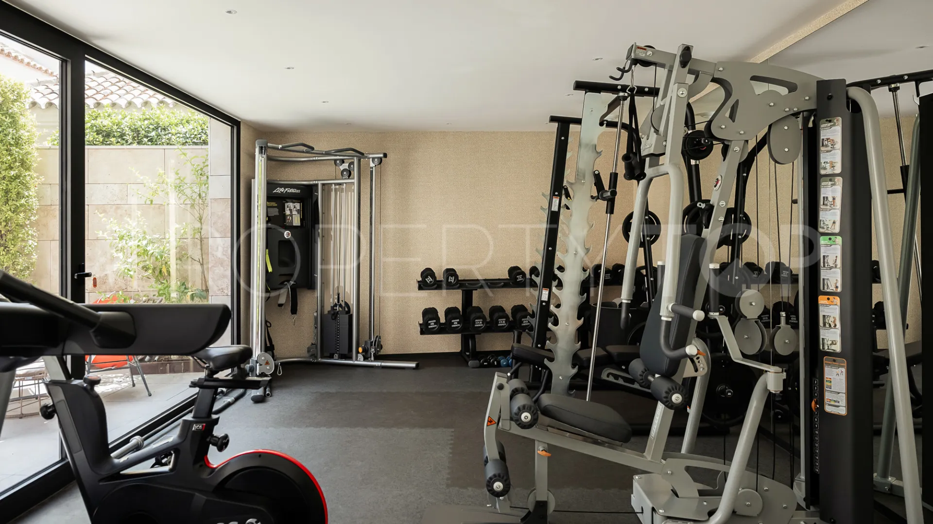 Apartamento en venta en La Quinta de 3 dormitorios
