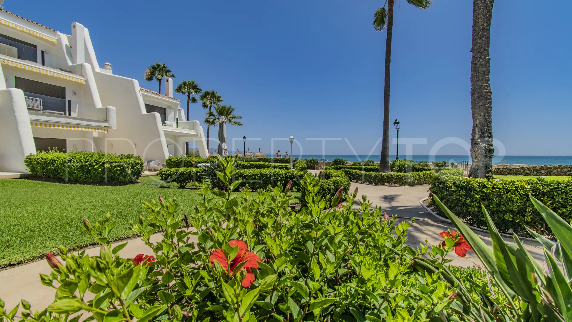 Town house for sale in Marbella Golden Mile with 4 bedrooms