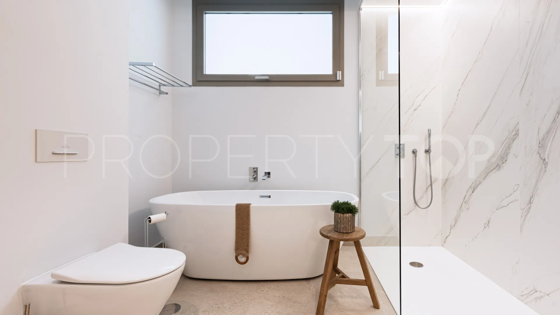 Benahavis, apartamento planta baja en venta