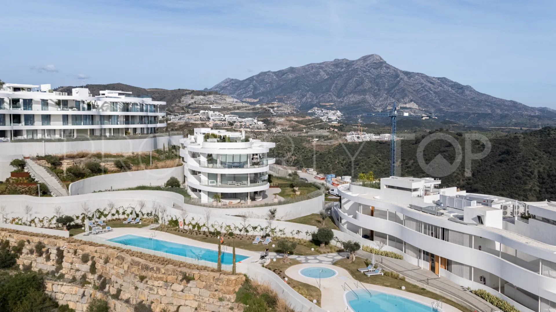 Benahavis, apartamento planta baja en venta
