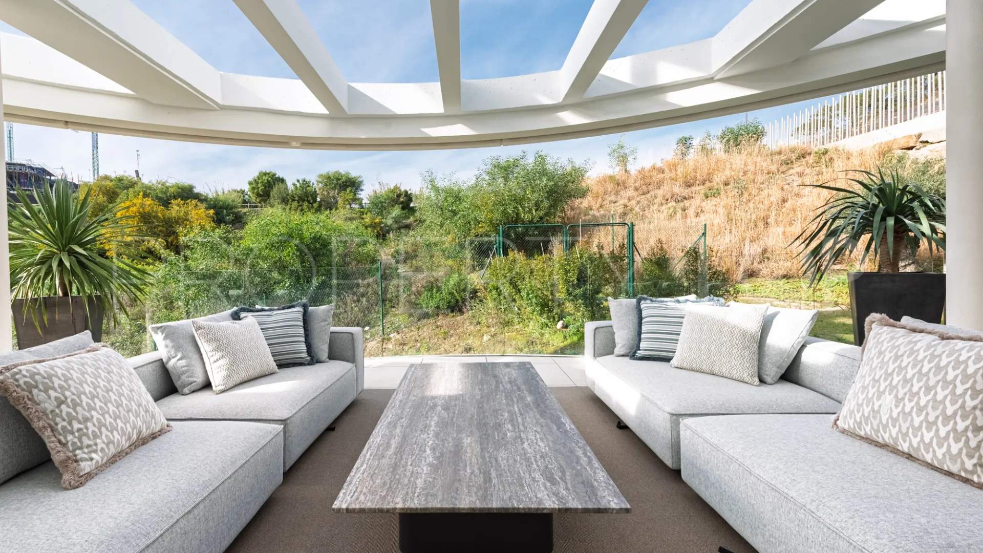 Benahavis, apartamento planta baja en venta